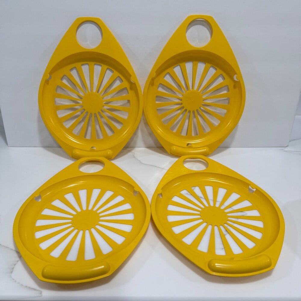 VTG 70s FREM Corp Set of 4 Paper Plate & Drink‎ Holder Yellow Camping Retro